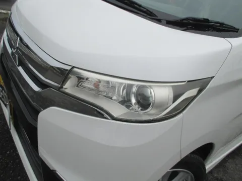Mitsubishi eK Custom