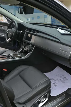 Jaguar XFL