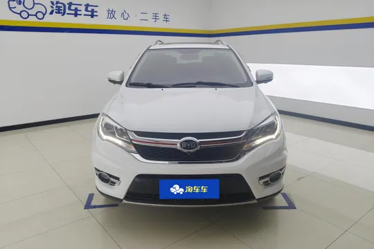 BYD S7