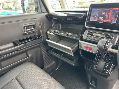 Suzuki Spacia Custom