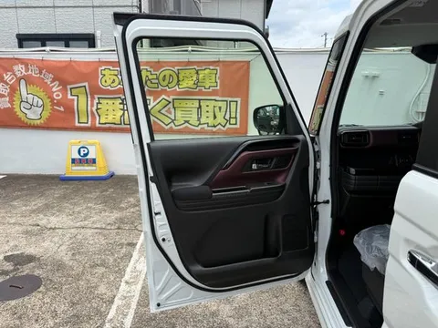 Suzuki Spacia Custom