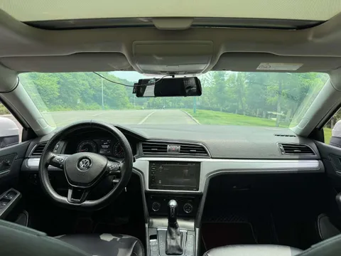 Volkswagen Lamando