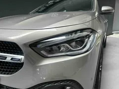 Mercedes-Benz Mercedes-Benz GLA