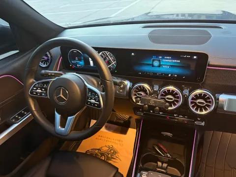 Mercedes-Benz GLB-Class