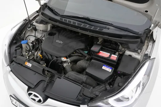Hyundai Elantra (Avante)