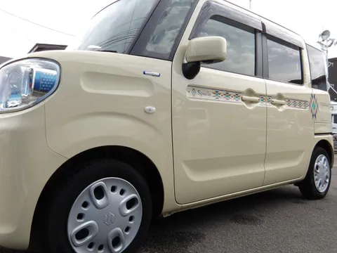 Suzuki Spacia