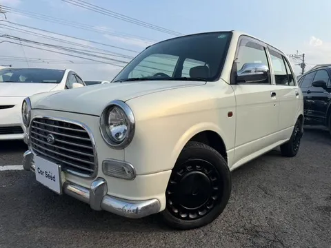Daihatsu Mira Gino