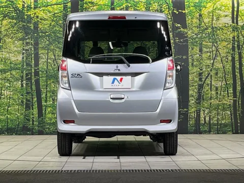 Mitsubishi eK Space