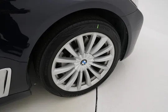 BMW BMW