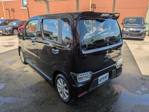 Suzuki Wagon R Stingray