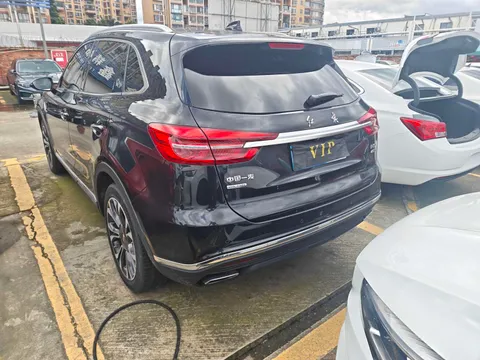 Hongqi HS5