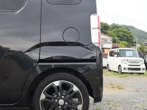 Toyota Pixis Mega
