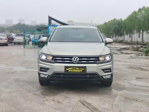 Volkswagen Tiguan L
