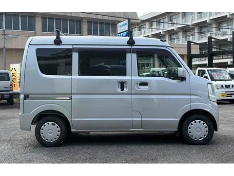 Mitsubishi Minicab Van