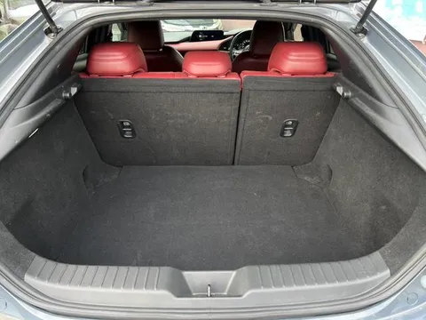 Mazda MAZDA3 Fastback