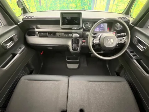 Honda N-BOX Custom
