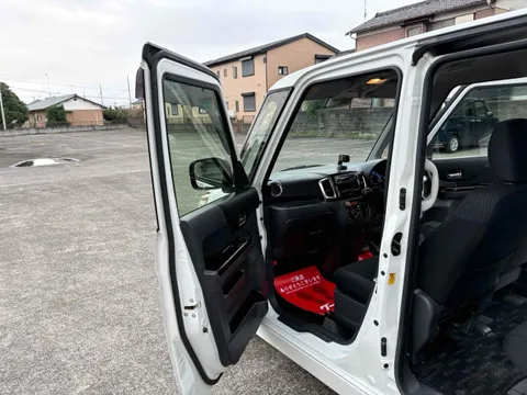 Suzuki Spacia Custom
