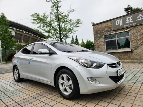 Hyundai Elantra (Avante)