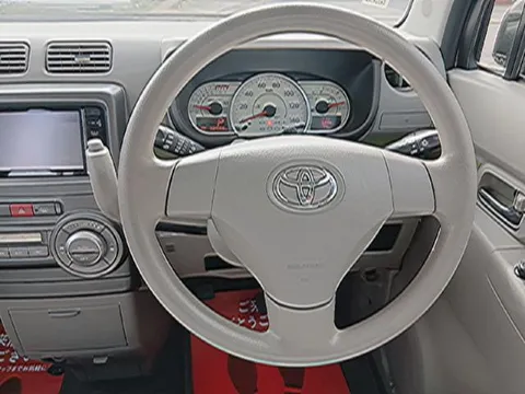 Toyota Pixis Space