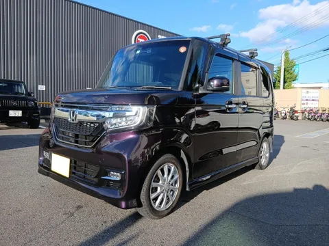 Honda N-BOX Custom