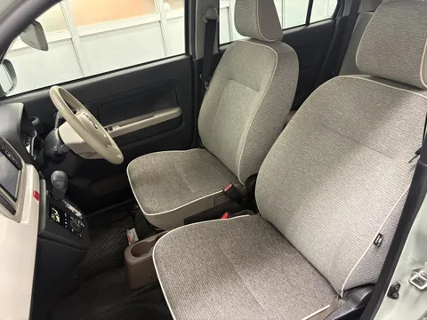 Daihatsu Mira Tocot