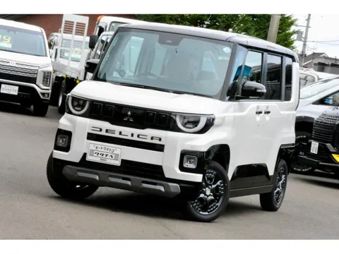 Mitsubishi Delica Mini