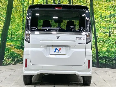 Suzuki Spacia Custom