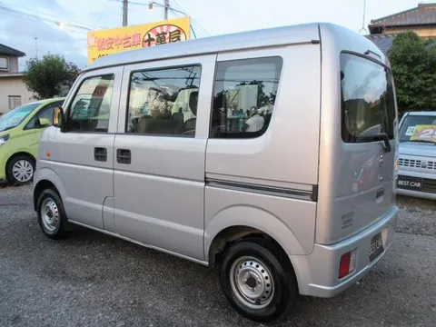 Nissan Clipper
