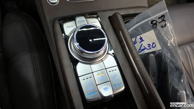 Genesis G90
