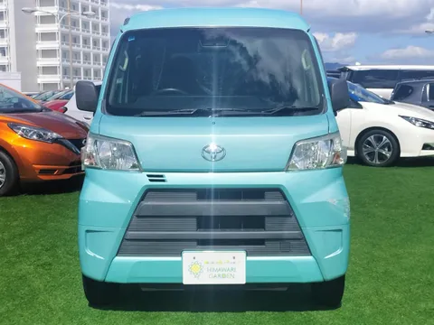 Toyota Pixis Van