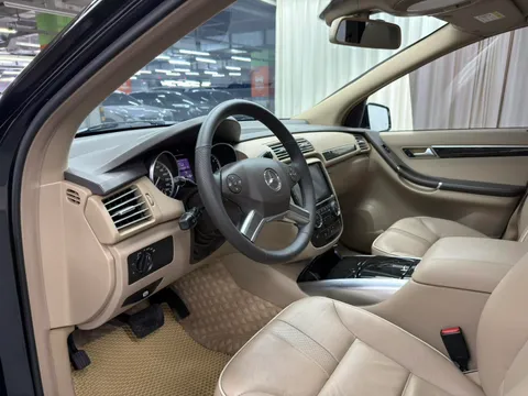 Mercedes-Benz R-Class