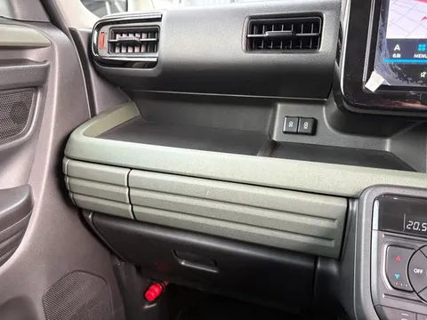 Suzuki Spacia Gear