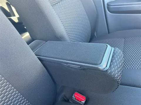 Toyota Pixis Mega
