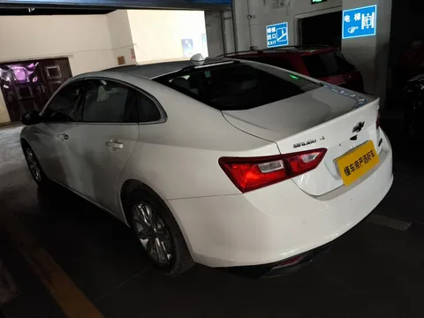 Chevrolet Malibu XL