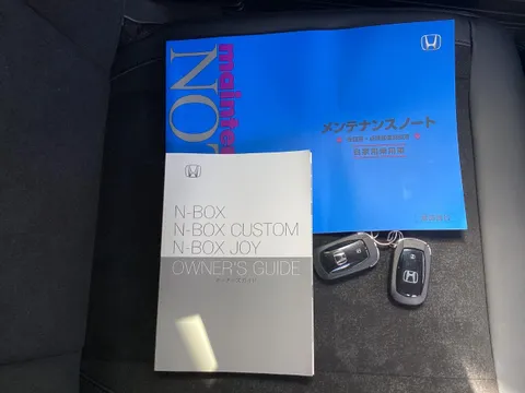 Honda N-BOX Custom