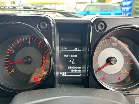 Suzuki Jimny Sierra