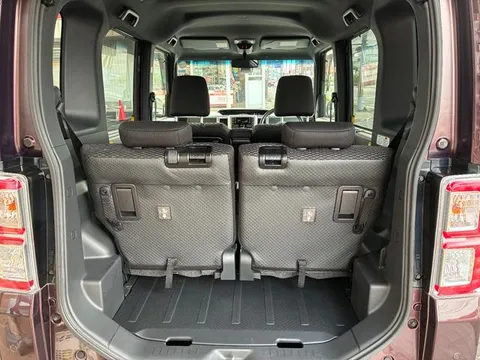 Toyota Pixis Mega
