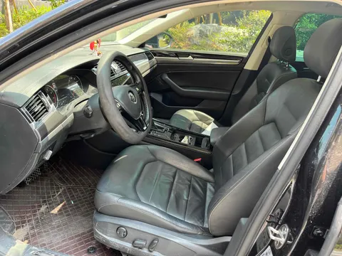 Volkswagen Phideon
