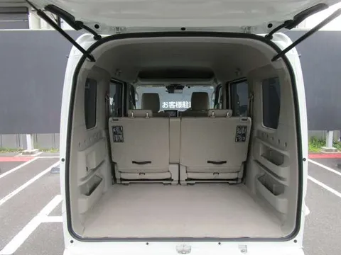 Nissan Clipper Rio