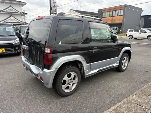 Mitsubishi Pajero Mini
