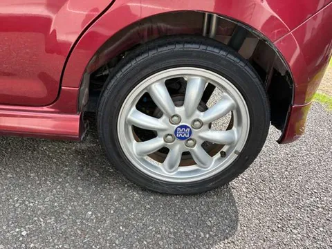 Daihatsu Mira Gino