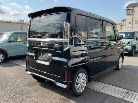 Suzuki Spacia Custom