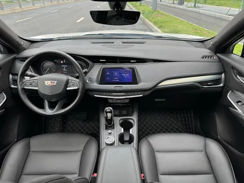 Cadillac XT4