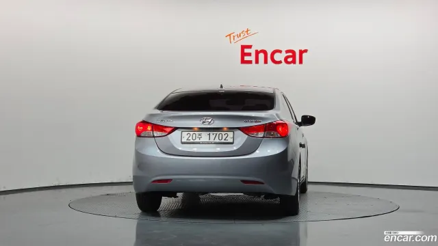 Hyundai Elantra (Avante)