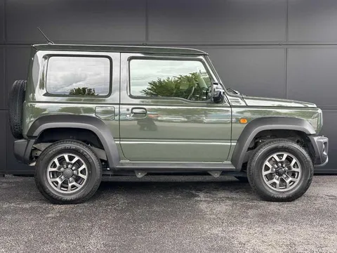 Suzuki Jimny Sierra