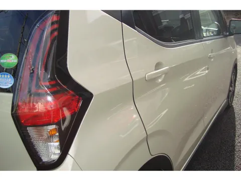 Mitsubishi eK X
