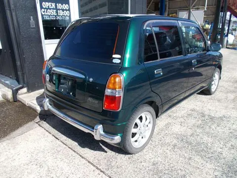 Daihatsu Mira Gino