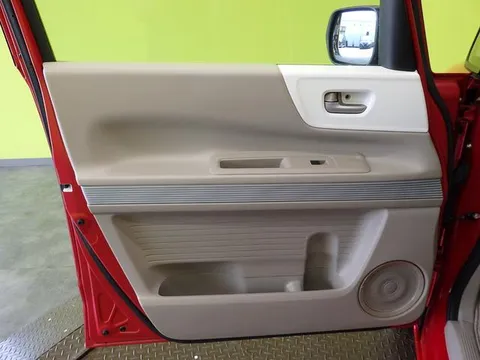 Honda N-BOX Slash
