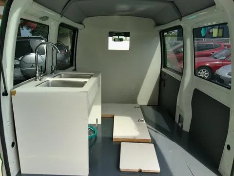 Mitsubishi Minicab Van