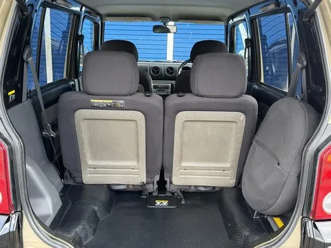 Daihatsu Naked